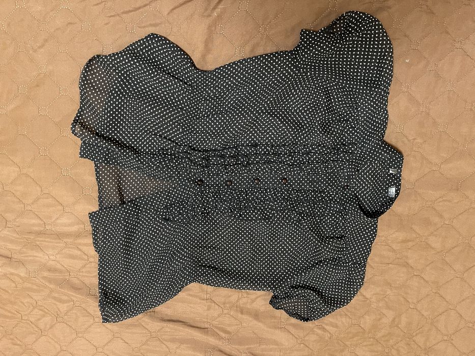 Дамска риза на точки