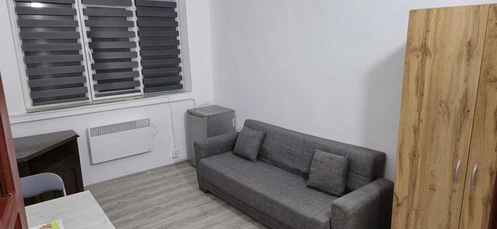 Inchiriez garsoniera zona Contactoare Et 1