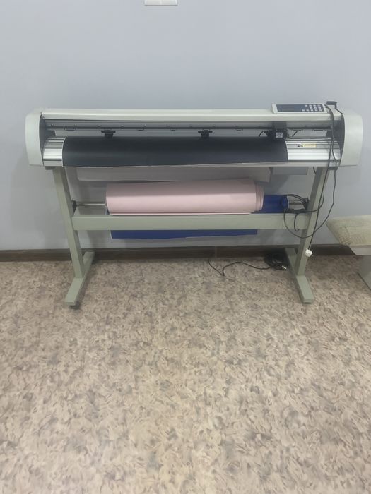 ПЛОТЕР для резки пленок