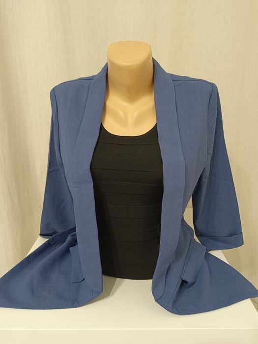 Пиджак 3000 тг, размер S