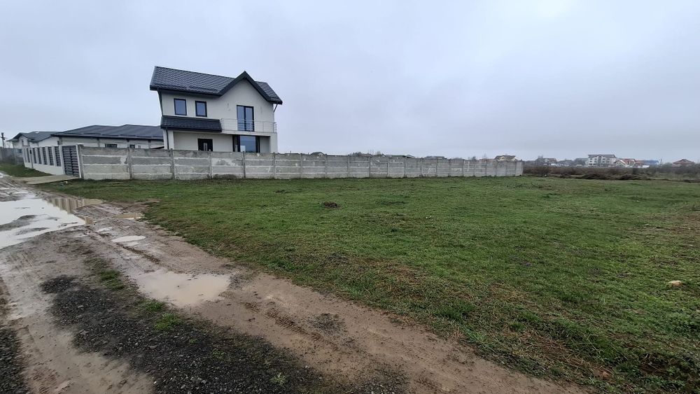 Teren de vânzare