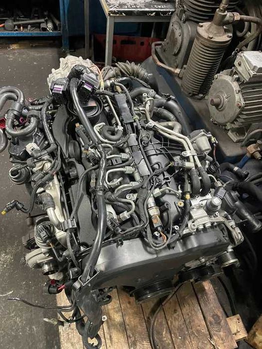 Двигател Audi 2.0TDI 143кс. 177кс. На Части CAGA-CGLC A4 A5 Q5
