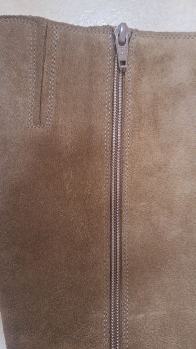 Велурени бежови ботуши за по-тесен крак и прасец 40 номер