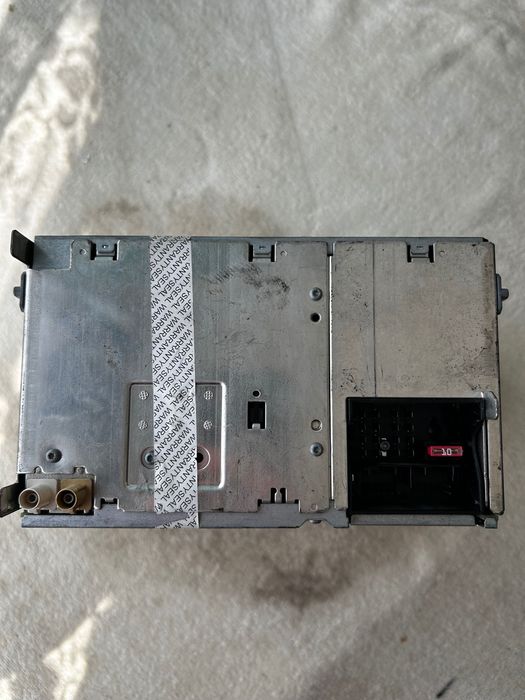 Заводско радио и волан от Vw Jetta mk5