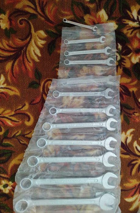 Продам наборы инструментов