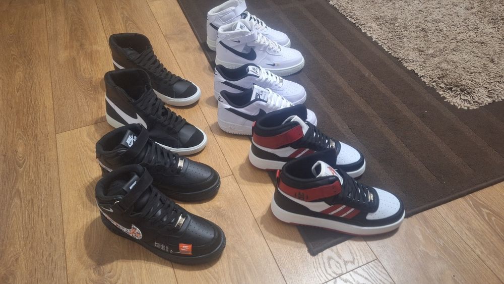 Adidasi Nike En gros