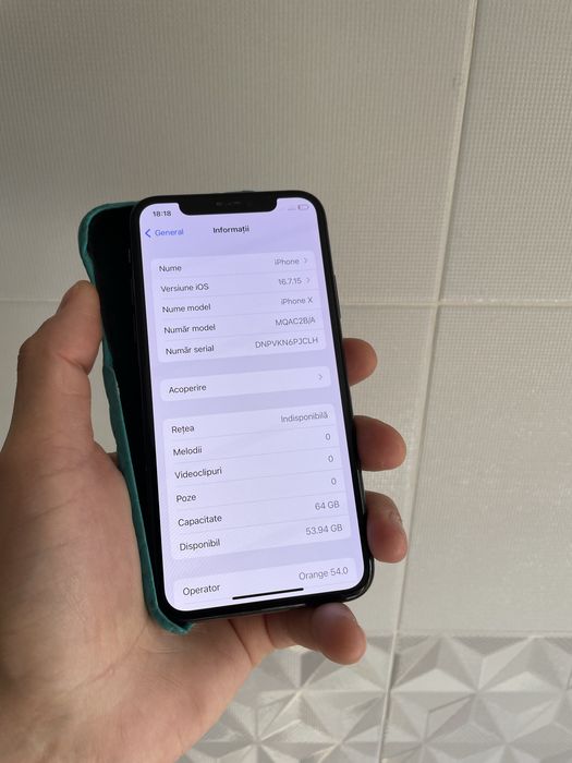 • Iphone  X • BATERIE 93%  •