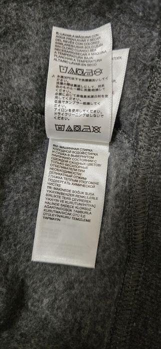 Нов. Суитшърт оригинален.  THE NORTH FACE.  Модела е унисекс