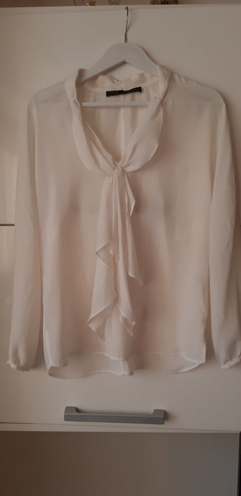 Bluza Zara,alb unt,superba M