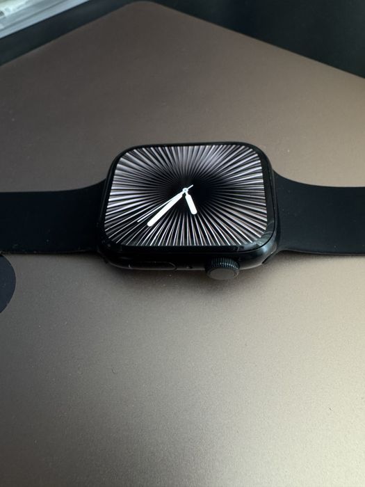 Часы Apple Watch Series 7 45mm , Эпл вотч 7 /45мм