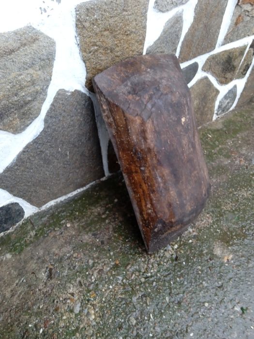 Дървено корито.-нощтви и духало за огнище.