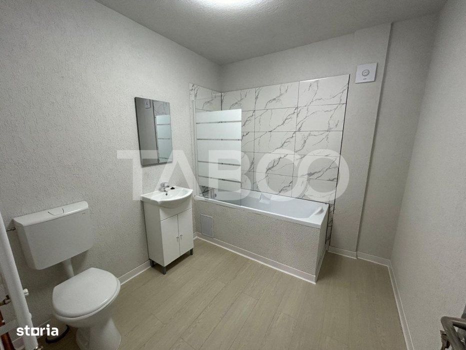 Apartament de inchiriat cu mutare imediata cu 3 camere in Strand