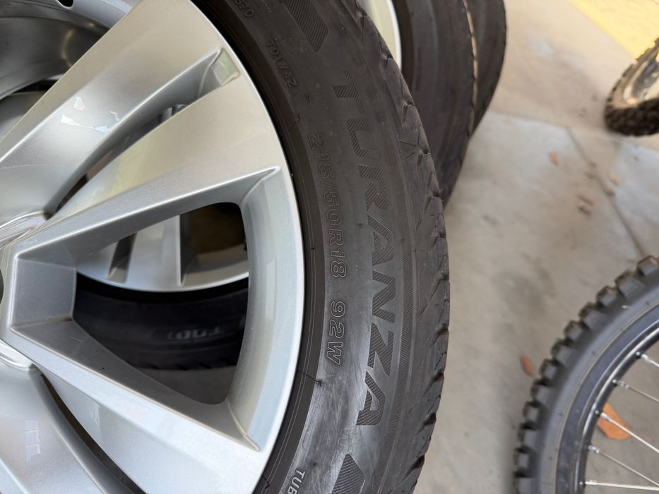 Гуми Бриджстоун Туранца