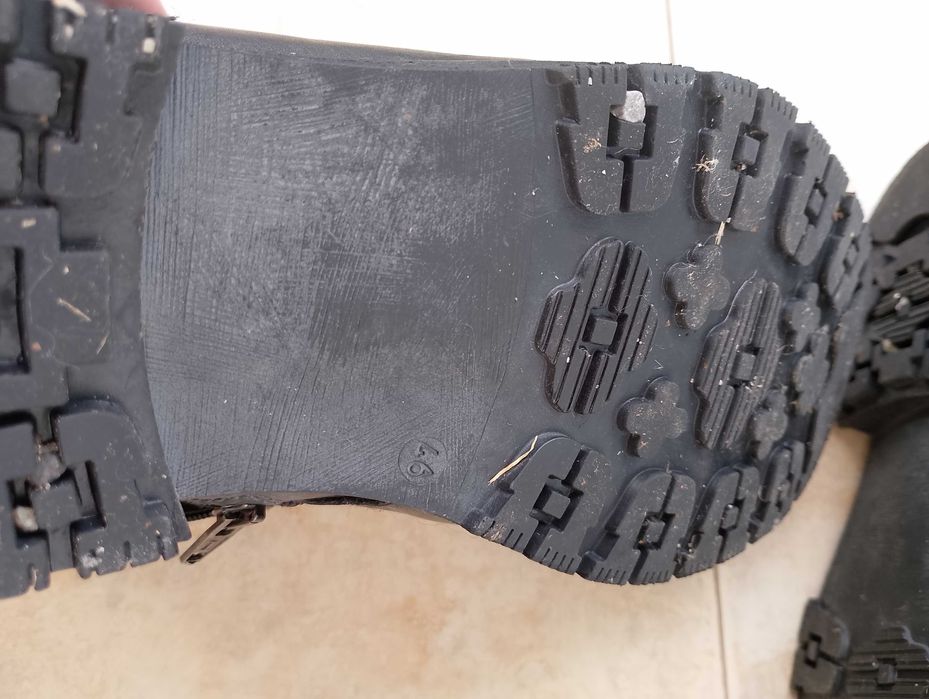 Мъжки боти от естествена кожа