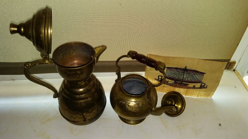 Арабски сет. Египет. Чайници и папирус.