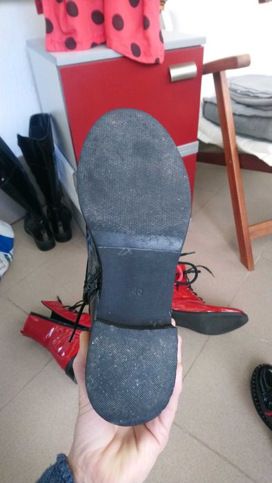 Боти естествена кожа и лак