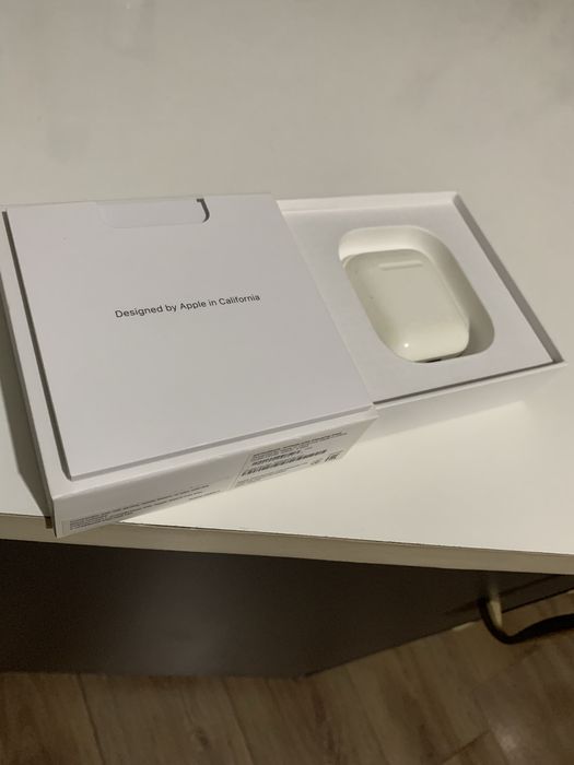 Наушники Apple Airpods 2 оригинал рабочие полностью