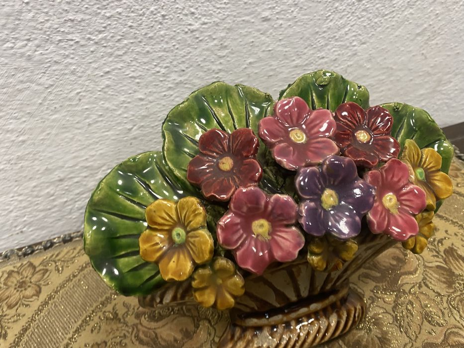 Италия майолика стенна ваза букет цветя керамика 1960
