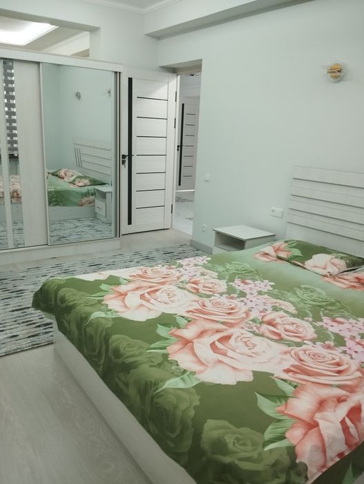 Сдаётся двух комнатная квартира