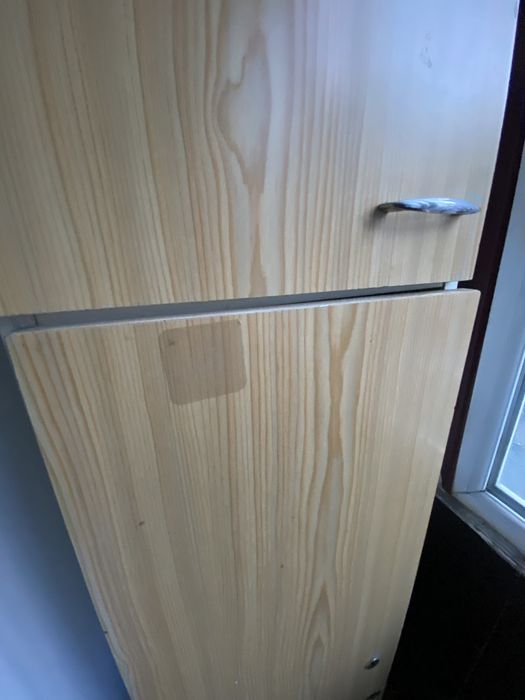 Шкаф пенал несколько полок вместительный