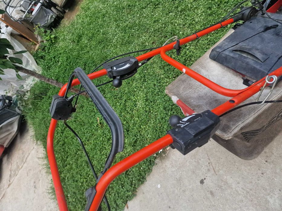 Masina de tuns iarba pe benzina SABO Motor KAWASAKI 5CP Tractiune+COS