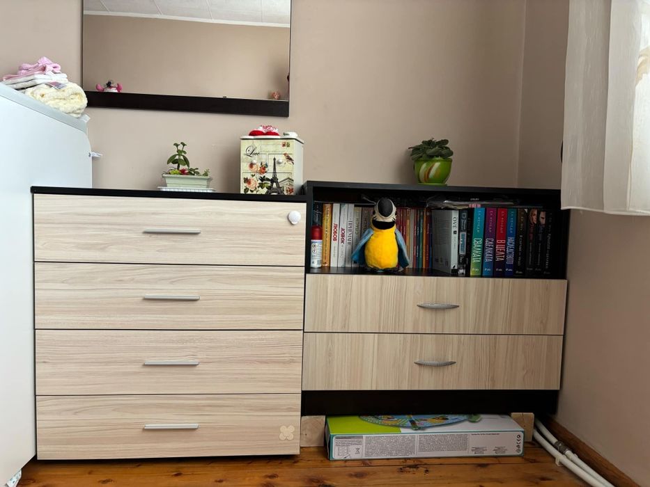 Приста със секция и допълнение