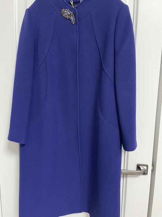 Пальто весеннее,хорошего качества