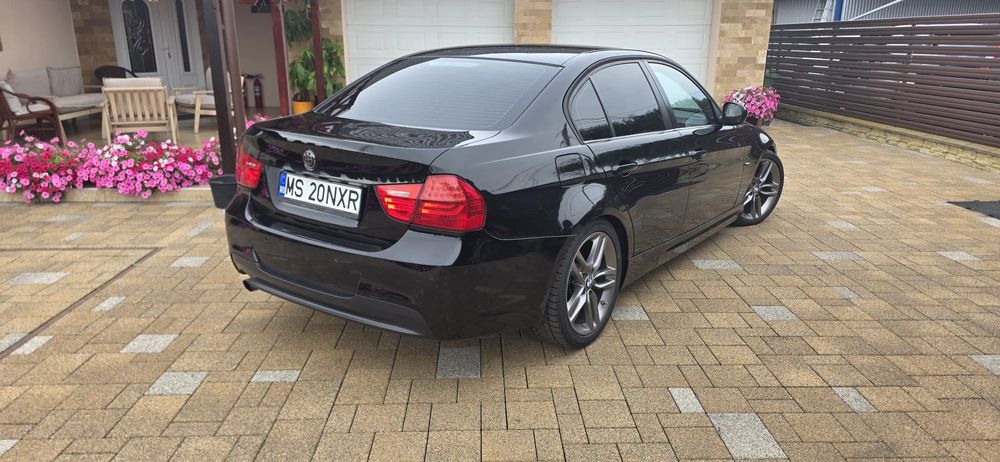 BMW seria 3 E90 2.0 benzina 140cp 2010