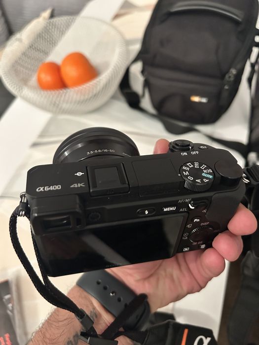 Sony a6400 + обектив Sony E PZ 16- 50mm + E 1.8 oss