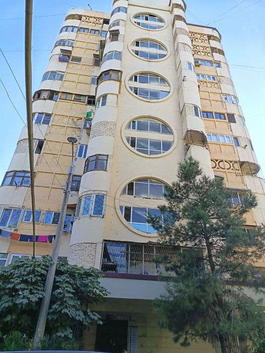 Продаётся 1/2/12 Юнусабад 8 квартал ориетир davr bank 1 линия