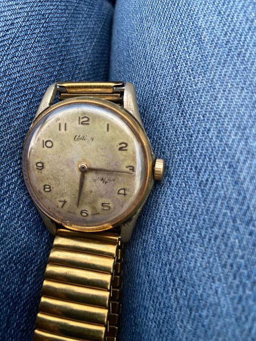 Часовник Certina