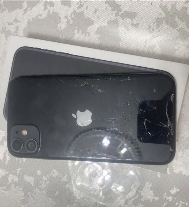 Айфон 11/80% 64 гб