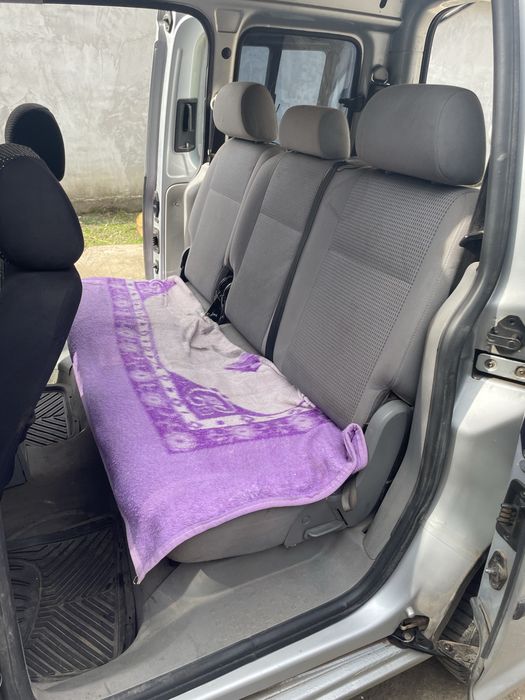 Volkswagen Caddy 2004 diesel, 2.156 € — imagine 5