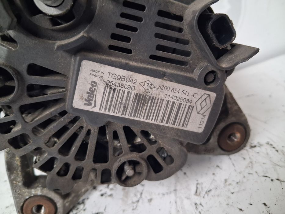 Динамо/Алтернатор Renault 1.2i 90A 2012г.