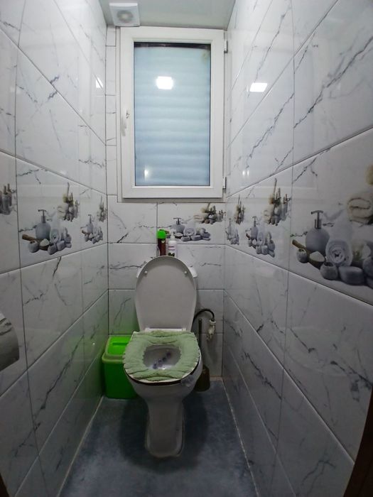 Уй сотилади. 4хонали 92кв 5этаж