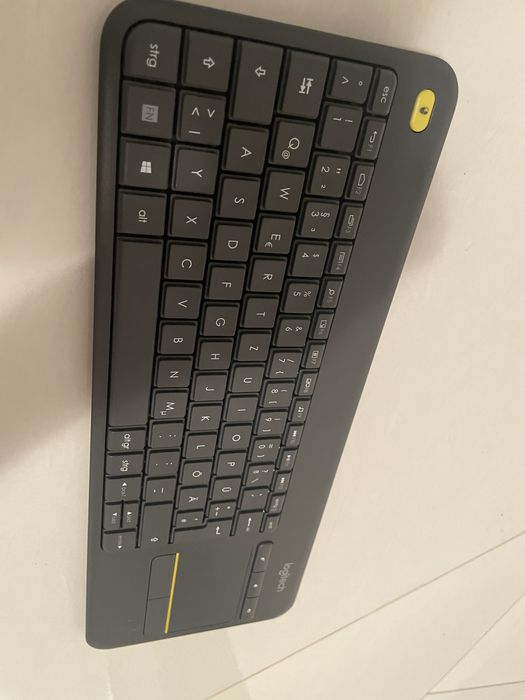 Tastatura Logitech K400