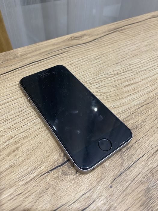 Айфон se 2016 года