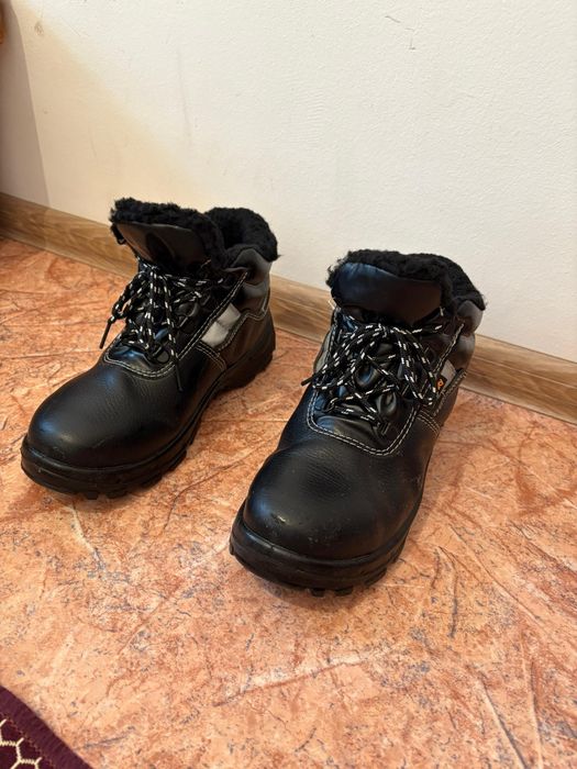 Сатылады  размер 46 етик 42