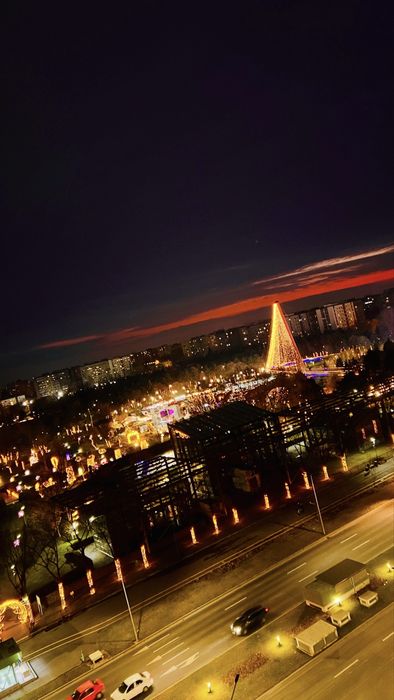 Apartament 3 camere, view spectaculos, metrou la scara blocului