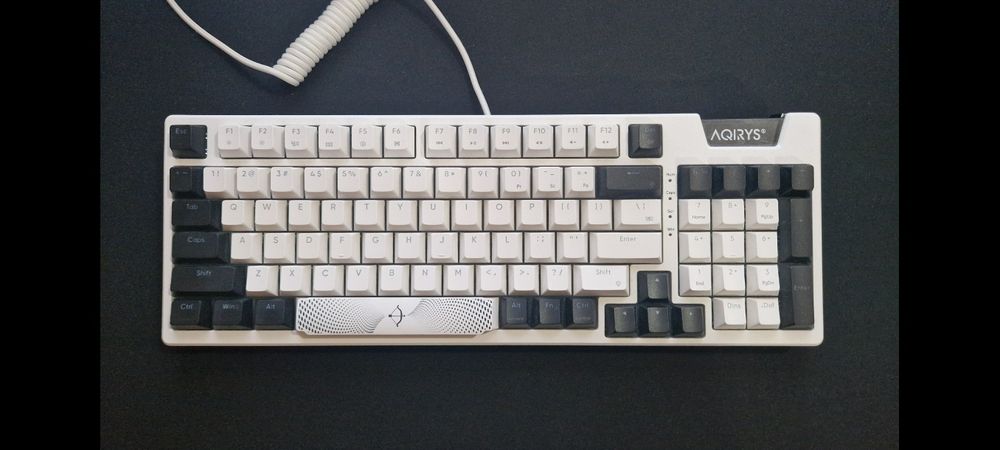 Tastatura mecanica AQIRYS ADARA