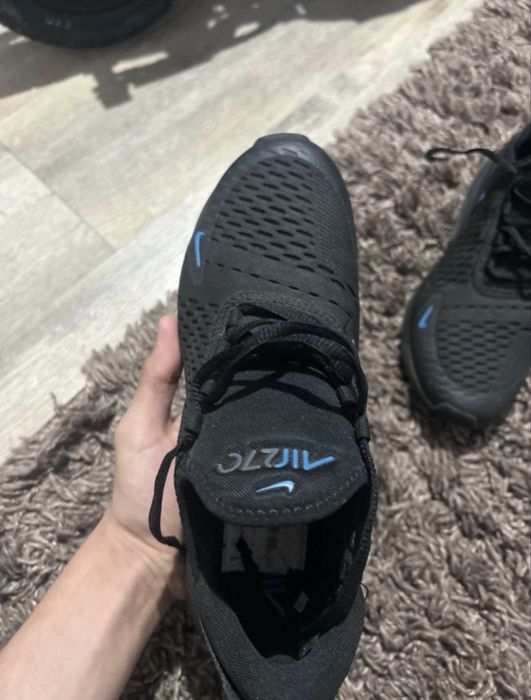 Vand adidasi airmax 270