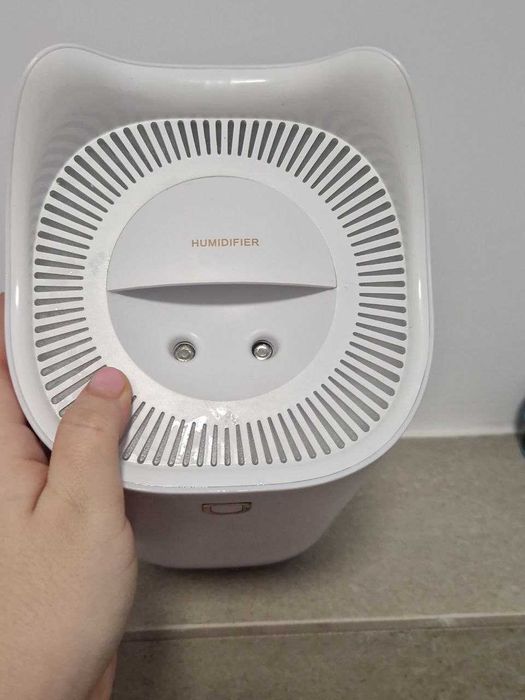 Umidificator compact