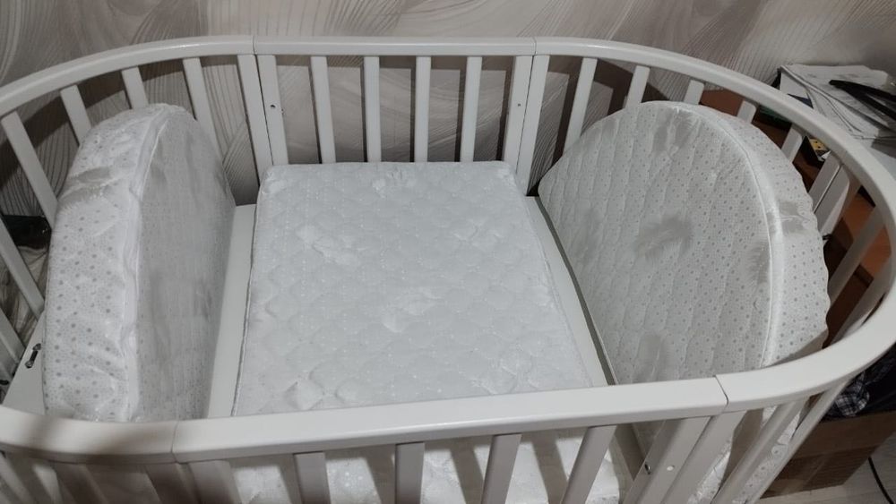 Детская кровать с матрасом