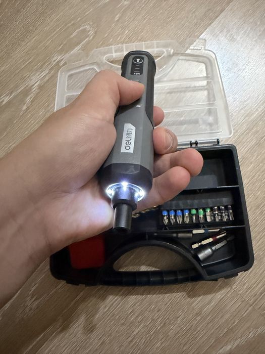 электроотвертка шуруповерт