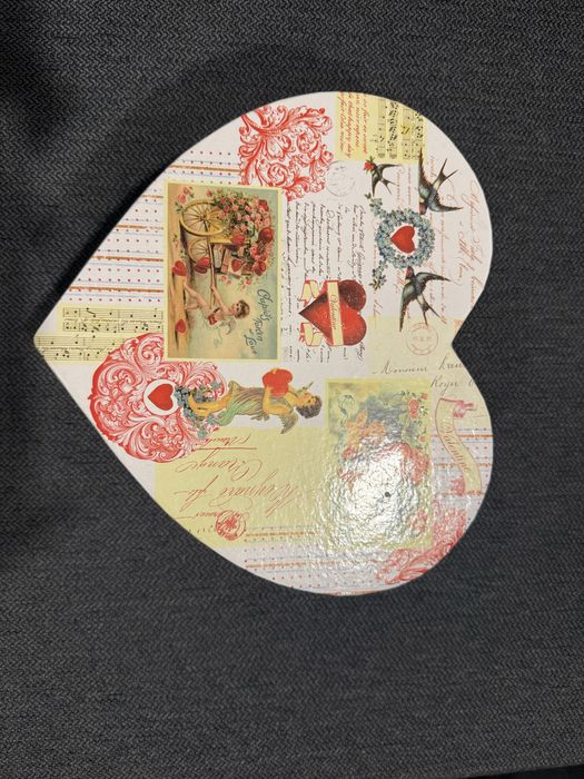 Комплект чаши за подарък