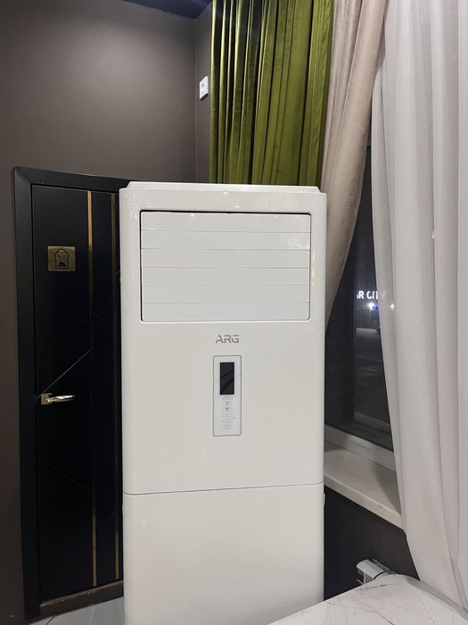 Продается кондиционер напольный