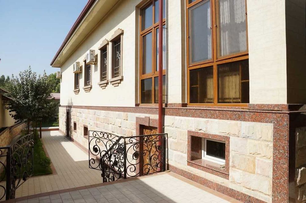 Центр Луначарского,Турон. Солидный дом по цене земли.75 000за сотку