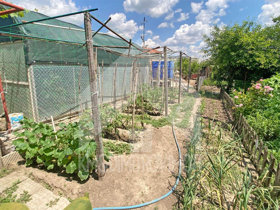 Продава се Етаж от къща в Нови пазар - 117 кв.м за 567 €/кв.м - Снимка #20