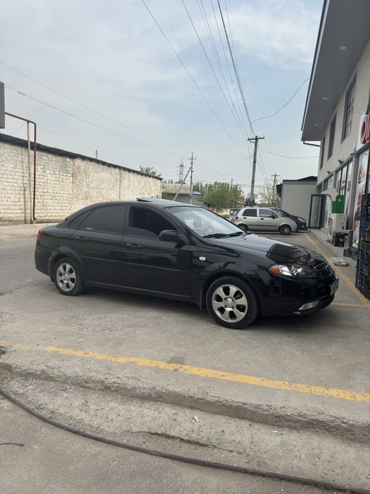 Lasetti sotiladi 6500 $