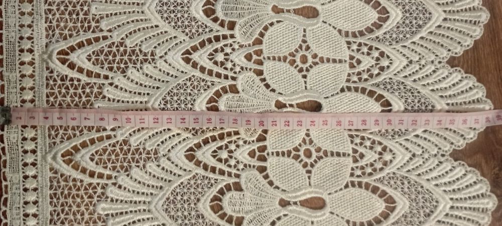 Кружево атласное 17 м.